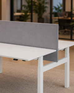 InBetween BUUR, scheidingswand, kantoor, bureau, akoestiek, akoestische scheidingswand, grijs, wit bureau