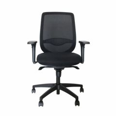 Ergonomische bureaustoel met netweave rugleuning en zwart gestoffeerd zitkussen