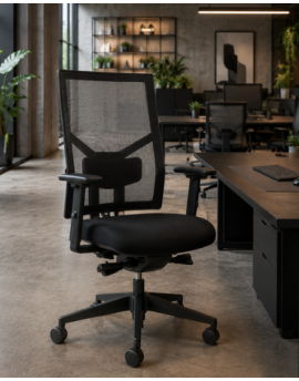 Ergonomische bureaustoel met NEN-EN normering. Met zwarte netbespannen design rug en gestoffeerde zitting. Met kunststof onderstel