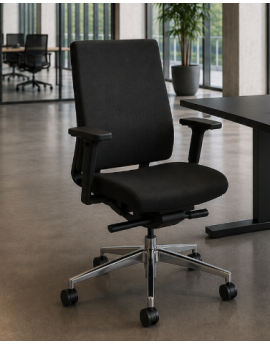 Zwarte gestoffeerde ergonomische bureaustoel van Adam Cradle Erron ergo premium, aluminium onderstel, perfect in elke kantoorinrichting - zij