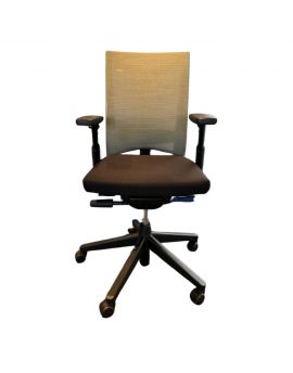 Haworth comforto bureaustoel, tweedehands bureaustoel, zwarte stoffering, zwart kunststof onderstel, beige mesh rugleuning